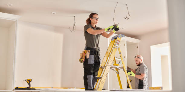 Best Affordable Emergency Electrician  in Point Lookout, NY